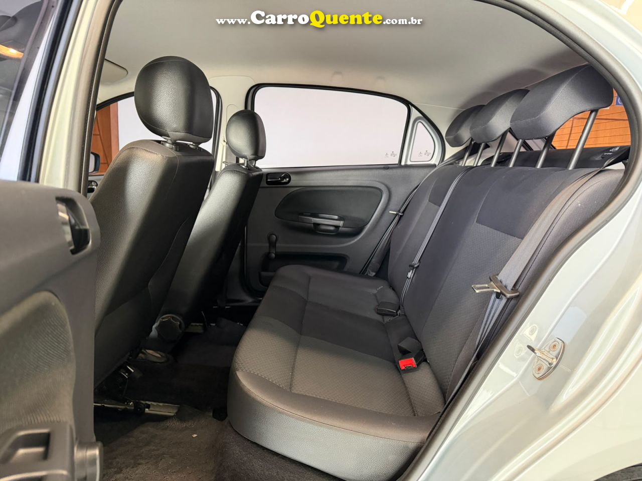 VOLKSWAGEN   GOL 1.6 MSI FLEX 8V 5P   PRATA 2022 1.6 FLEX - Loja