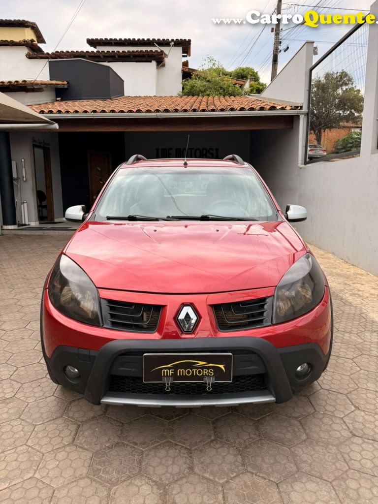 RENAULT   SANDERO STEPWAY HI-FLEX 1.6 16V 5P   VERMELHO 2011 1.6 FLEX - Loja
