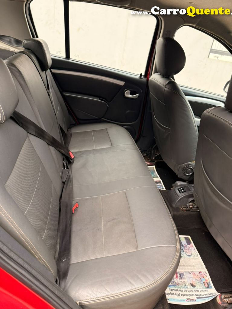 RENAULT   SANDERO STEPWAY HI-FLEX 1.6 16V 5P   VERMELHO 2011 1.6 FLEX - Loja