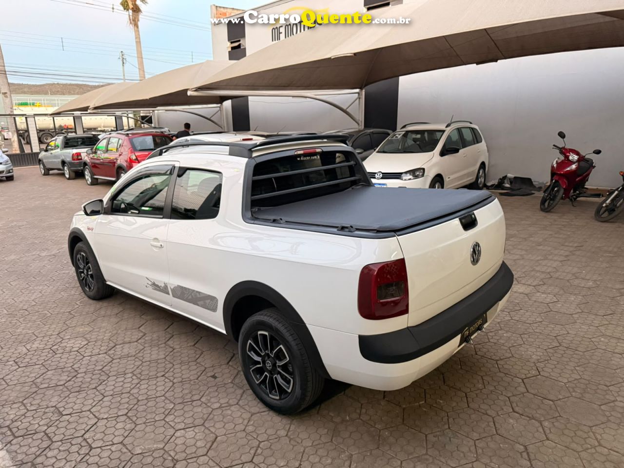 VOLKSWAGEN   SAVEIRO ROCK IN RIO 1.6 TOTAL FLEX 8V CD   BRANCO 2016 1.6 FLEX - Loja