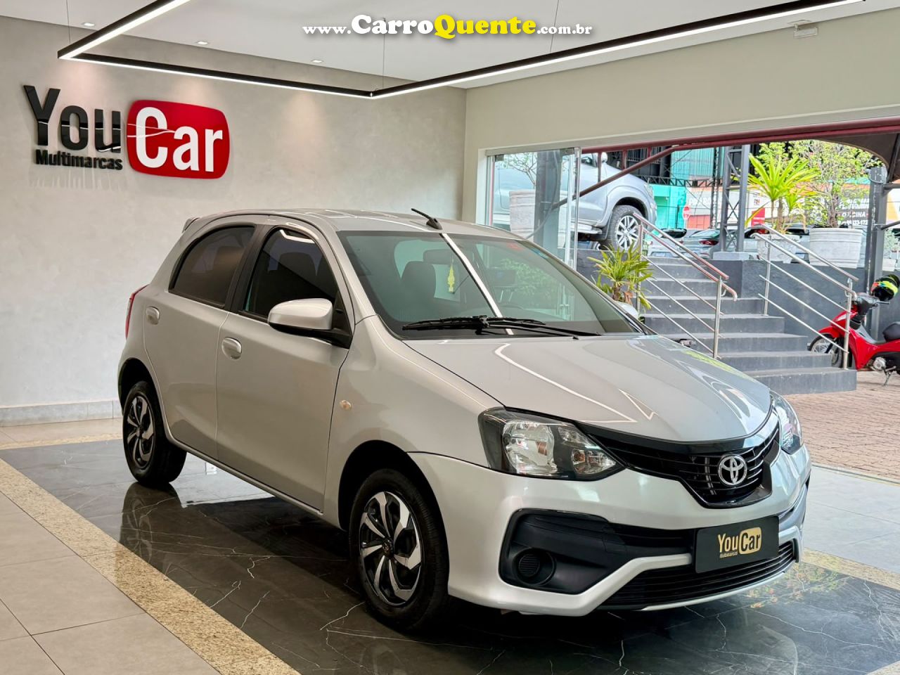 TOYOTA   ETIOS X 1.3 FLEX 16V 5P AUT.   PRATA 2019 1.3 FLEX - Loja