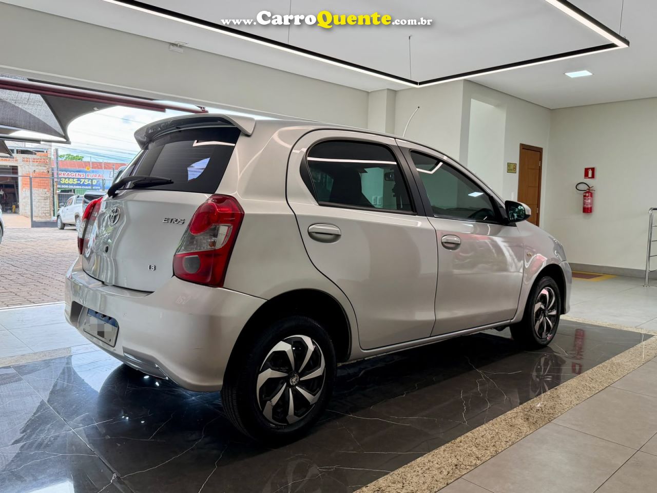 TOYOTA   ETIOS X 1.3 FLEX 16V 5P AUT.   PRATA 2019 1.3 FLEX - Loja