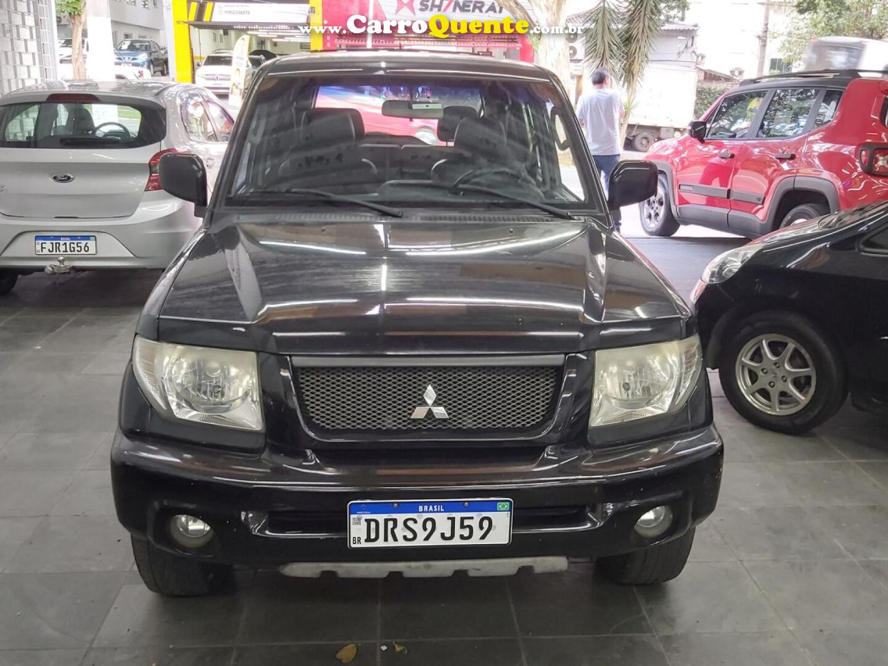 MITSUBISHI   PAJERO TR4 2.0 2.0 FLEX 16V 4X4 AUT.   PRETO 2006 2.0 GASOLINA - Loja
