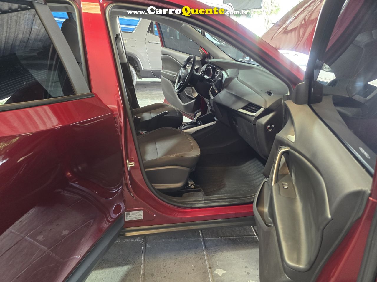 CHEVROLET   TRACKER 1.0 TURBO 12V FLEX AUT.    VERMELHO 2026 1.0 FLEX - Loja