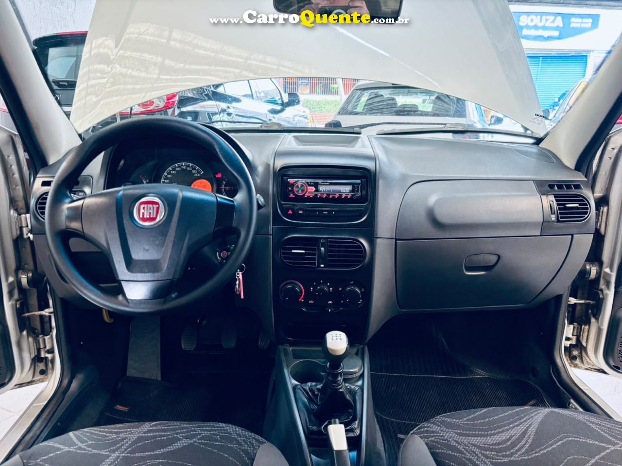 FIAT   SIENA EL 1.4 MPI FIRE FLEX 8V 4P   PRATA 2013 1.4 FLEX - Loja