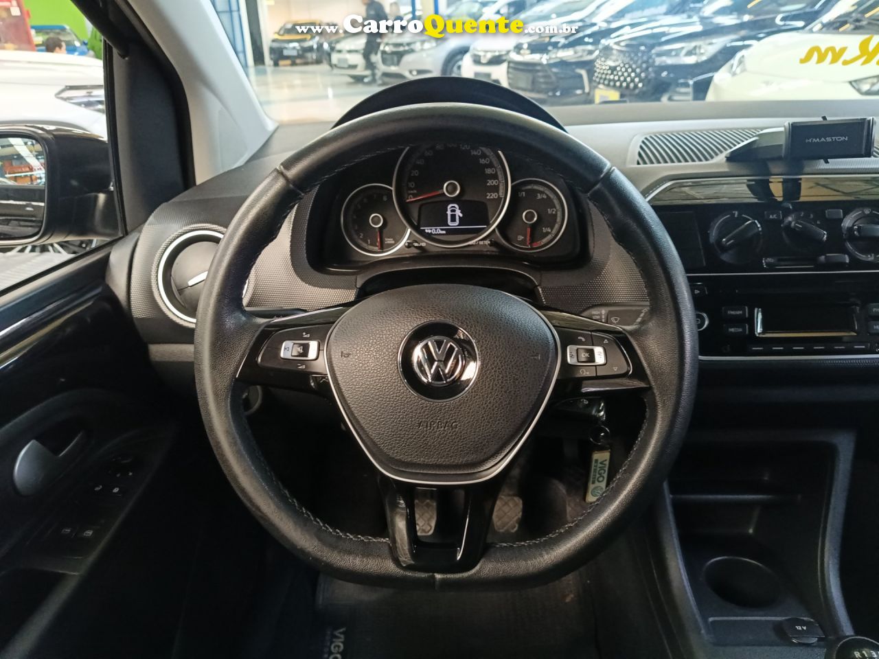 VOLKSWAGEN UP 1.0 MPI MOVE UP 12V 2019 - Loja