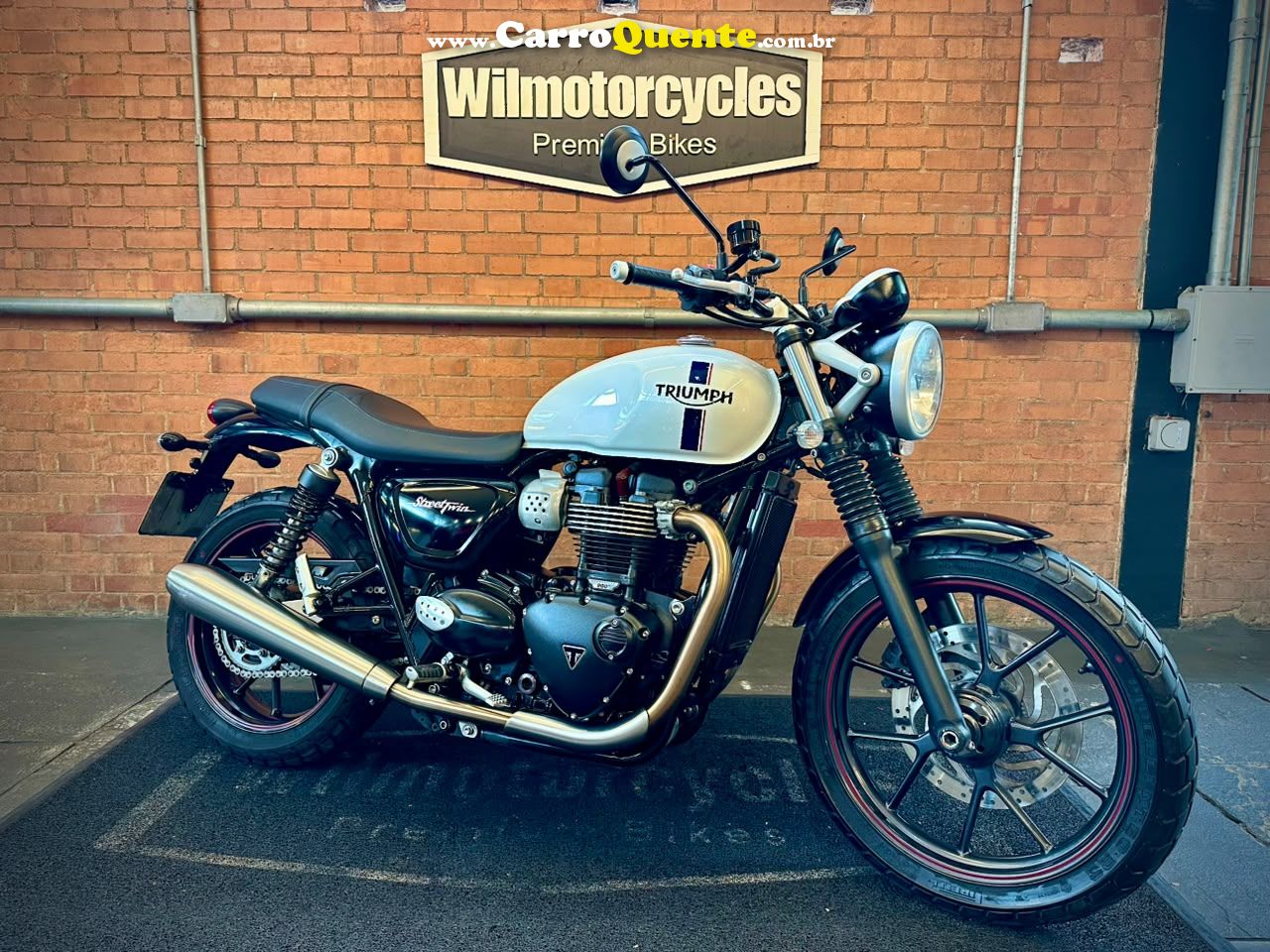 TRIUMPH STREET TWIN 2019 - Loja