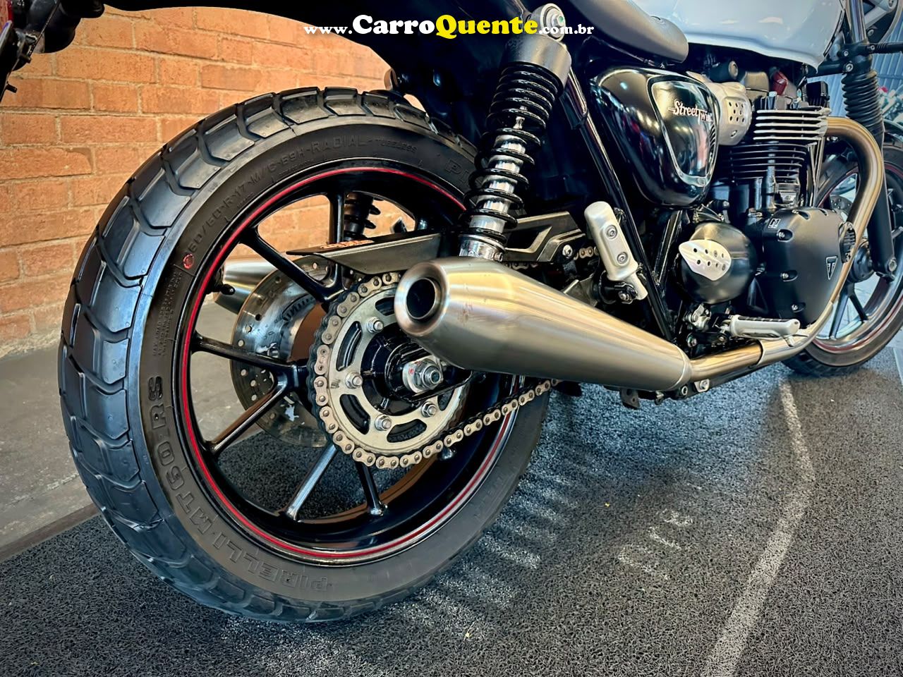 TRIUMPH STREET TWIN 2019 - Loja
