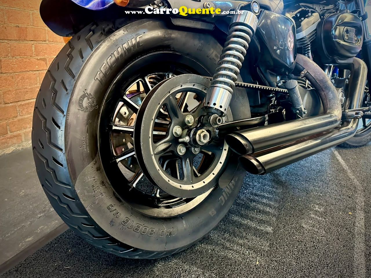 HARLEY-DAVIDSON SPORTSTER IRON 883 2012 - Loja