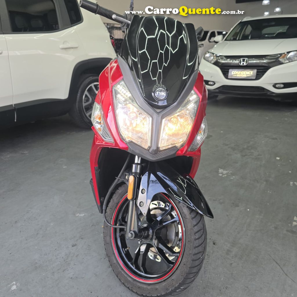DAFRA CRUISYM 150 2022 - Loja