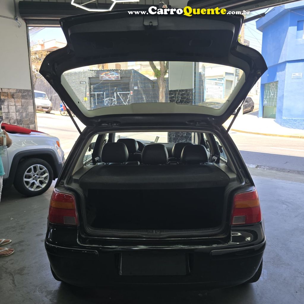 VOLKSWAGEN GOLF 2.0 MI 8V 2003 - Loja
