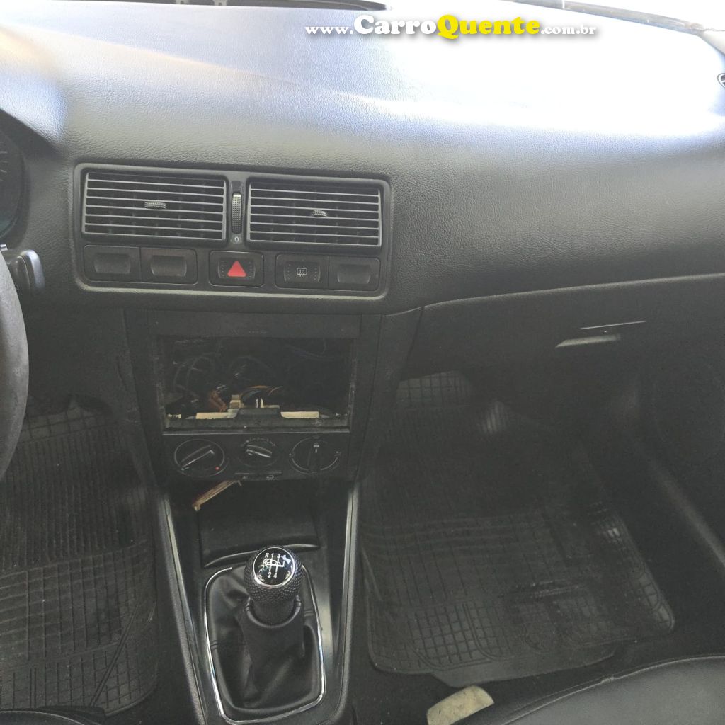 VOLKSWAGEN GOLF 2.0 MI 8V 2003 - Loja