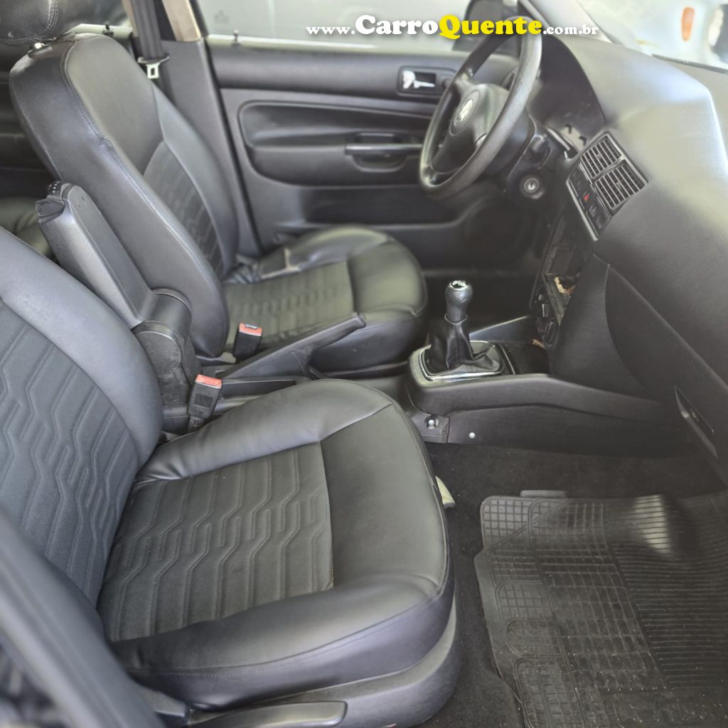 VOLKSWAGEN GOLF 2.0 MI 8V 2003 - Loja