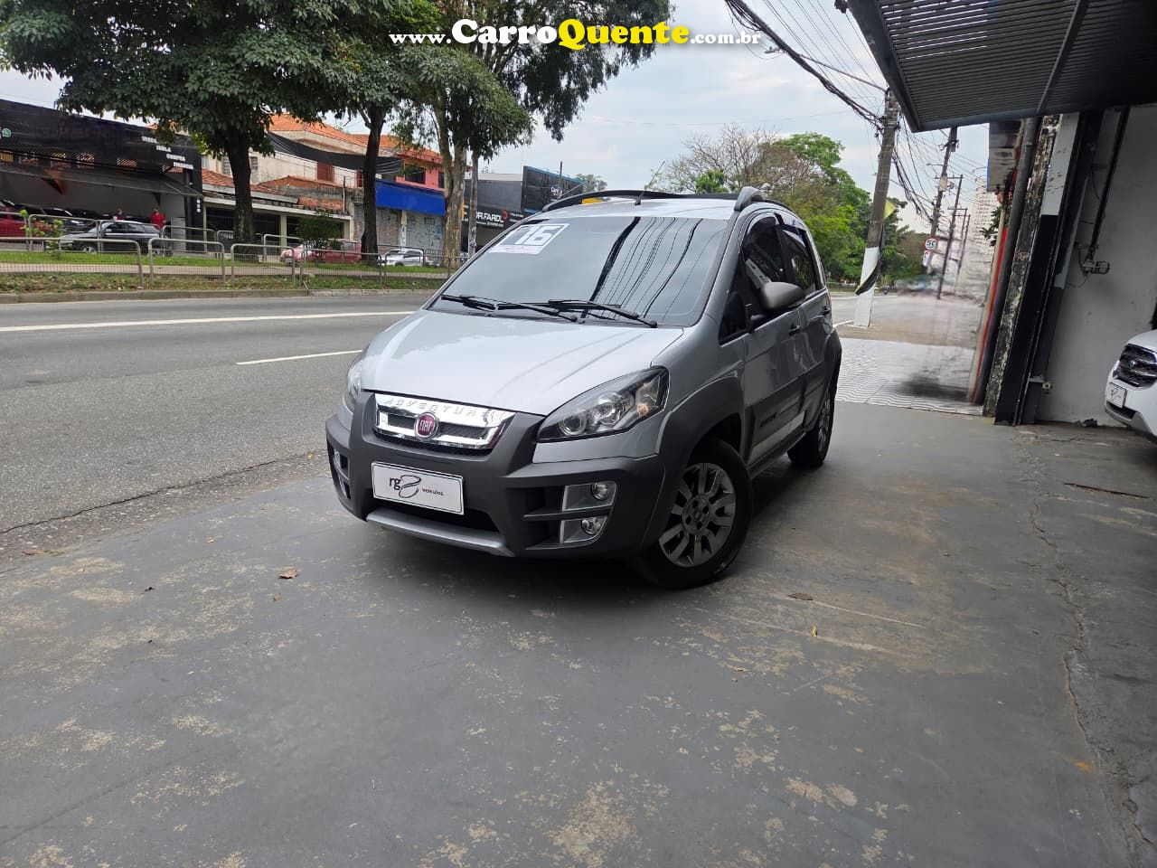 FIAT IDEA 1.8 MPI ADVENTURE 16V 2016 - Loja