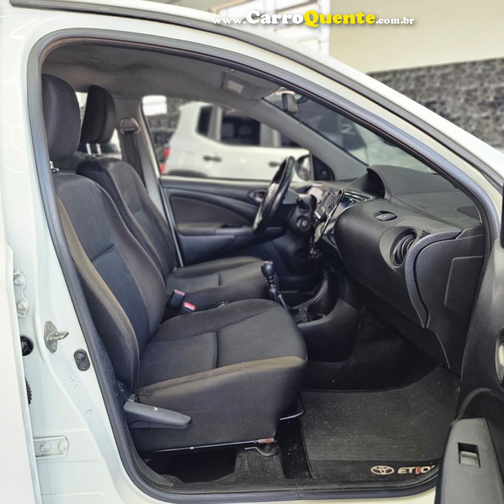 TOYOTA ETIOS 1.5 X SEDAN 16V 2020 - Loja