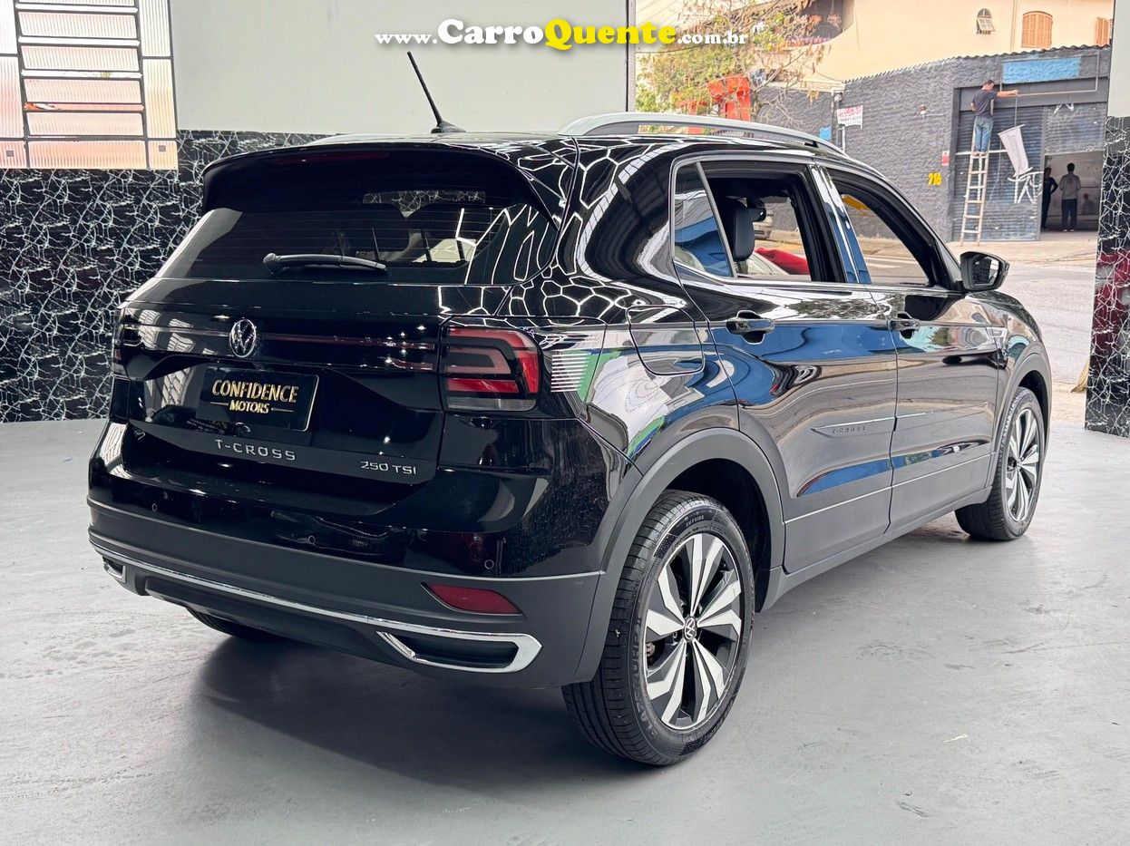 VOLKSWAGEN T-CROSS 1.4 250 TSI TOTAL HIGHLINE 2022 - Loja