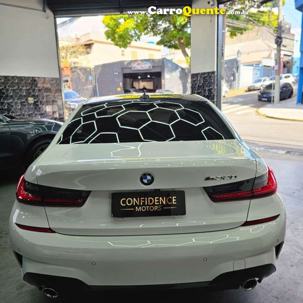 BMW 320i 2.0 16V TURBO M SPORT 2022 - Loja