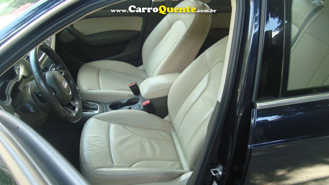 AUDI Q3 2.0 TFSI ATTRACTION QUATTRO 2015 - Loja