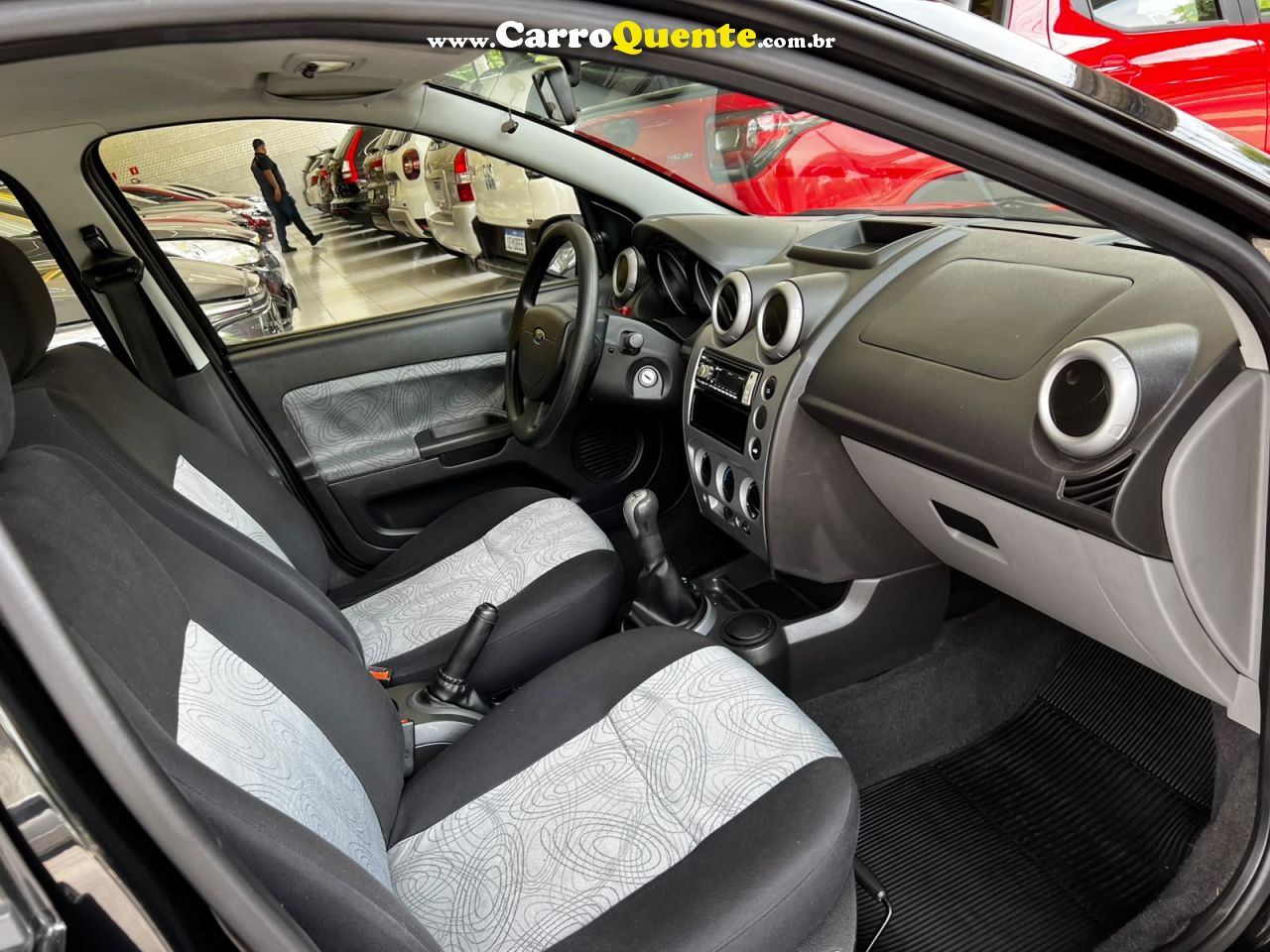 FORD FIESTA 1.6 MPI SEDAN 8V 2009 - Loja