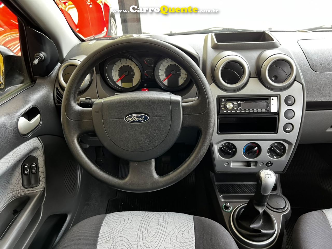 FORD FIESTA 1.6 MPI SEDAN 8V 2009 - Loja