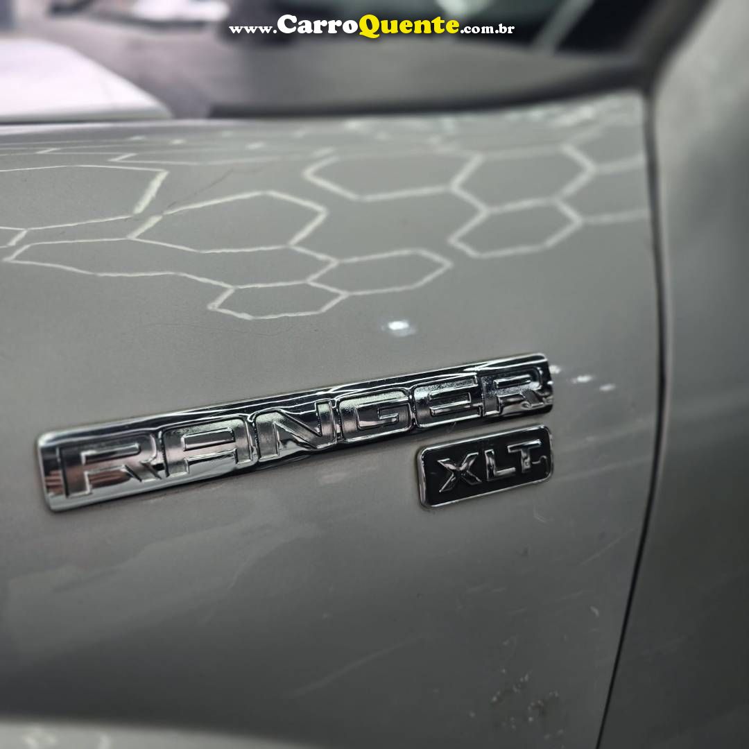 FORD RANGER 2.3 XLT 16V 4X2 CD 2012 - Loja