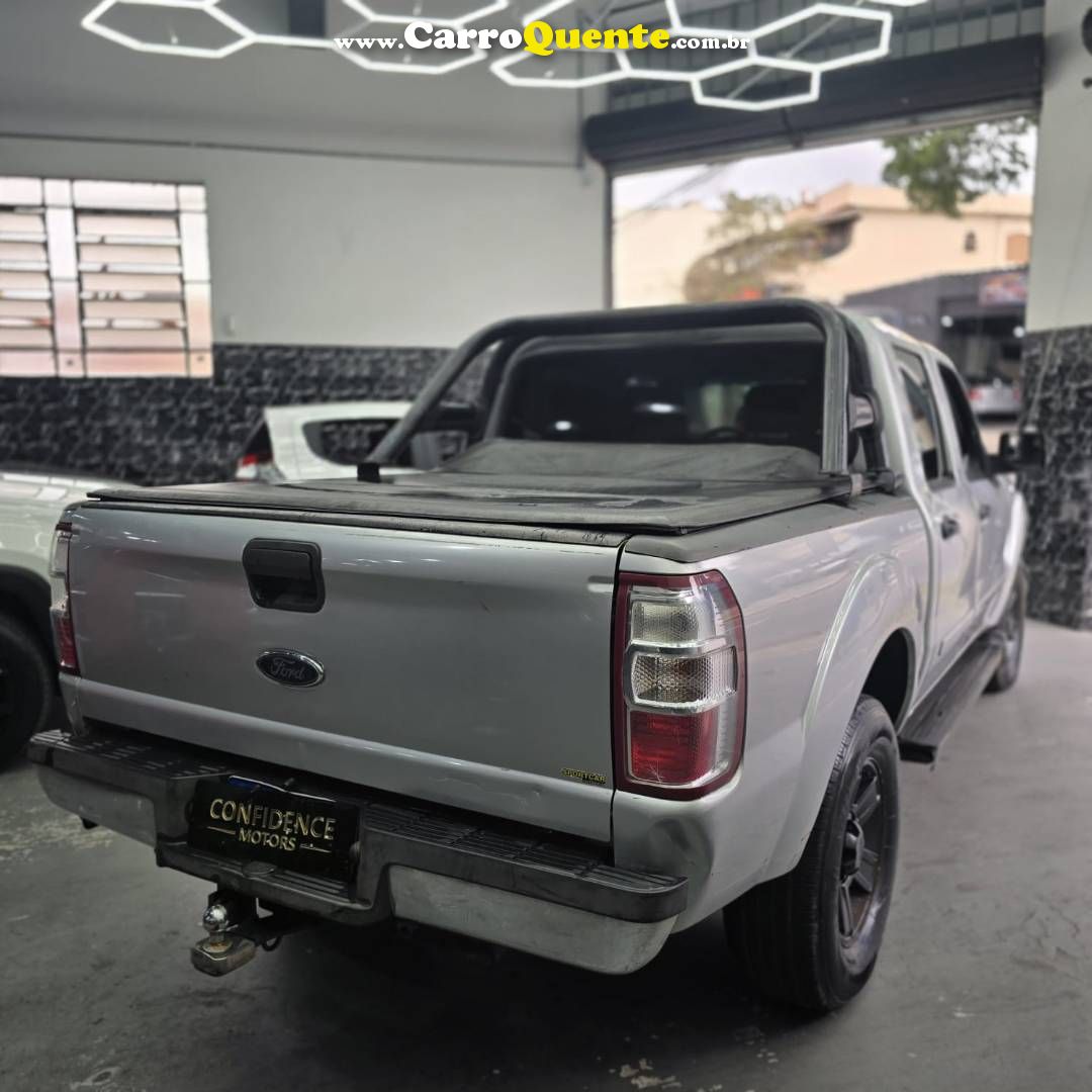 FORD RANGER 2.3 XLT 16V 4X2 CD 2012 - Loja