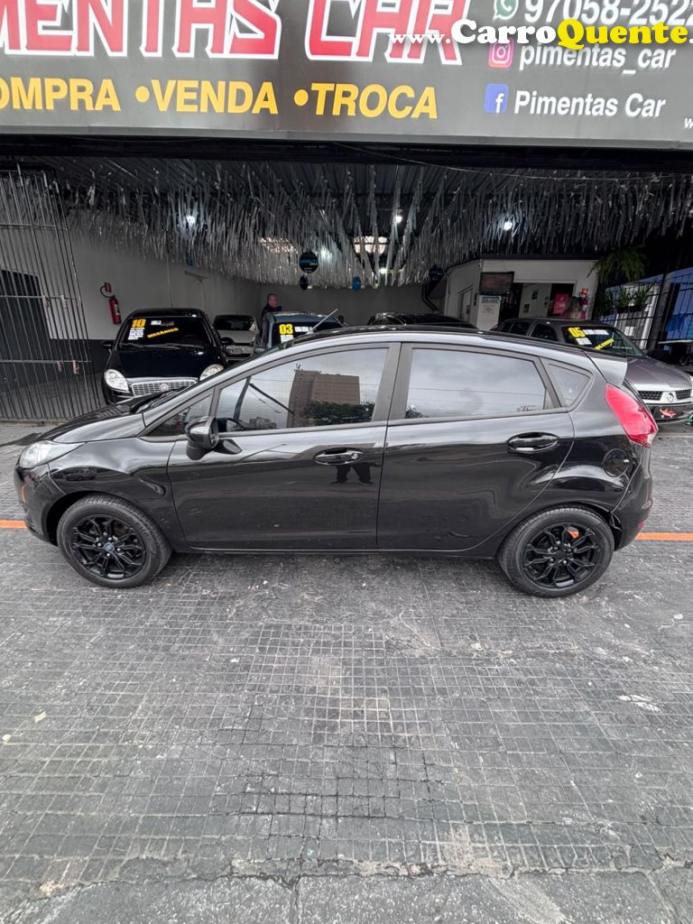 FORD   FIESTA 1.5 16V FLEX MEC. 5P   PRETO 2013 1.5 FLEX - Loja
