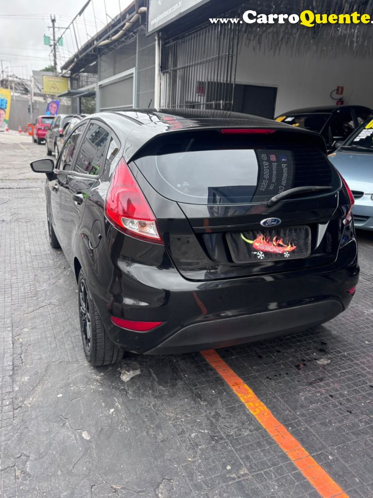 FORD   FIESTA 1.5 16V FLEX MEC. 5P   PRETO 2013 1.5 FLEX - Loja