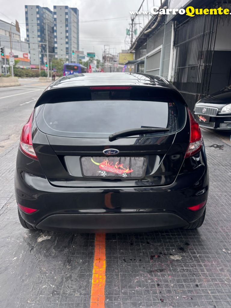 FORD   FIESTA 1.5 16V FLEX MEC. 5P   PRETO 2013 1.5 FLEX - Loja