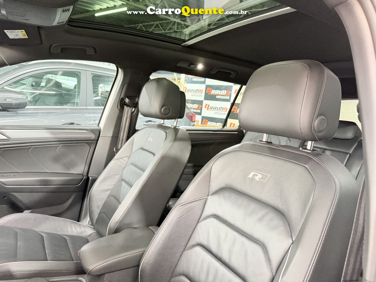 VOLKSWAGEN   TIGUAN ALLSPAC R-LINE 350 TSI 2.0 4X4   BRANCO 2019 2.0 GASOLINA - Loja