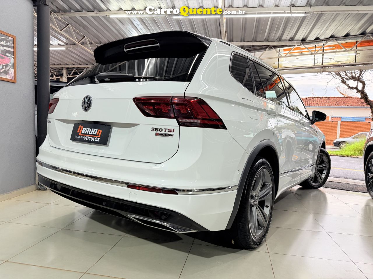 VOLKSWAGEN   TIGUAN ALLSPAC R-LINE 350 TSI 2.0 4X4   BRANCO 2019 2.0 GASOLINA - Loja