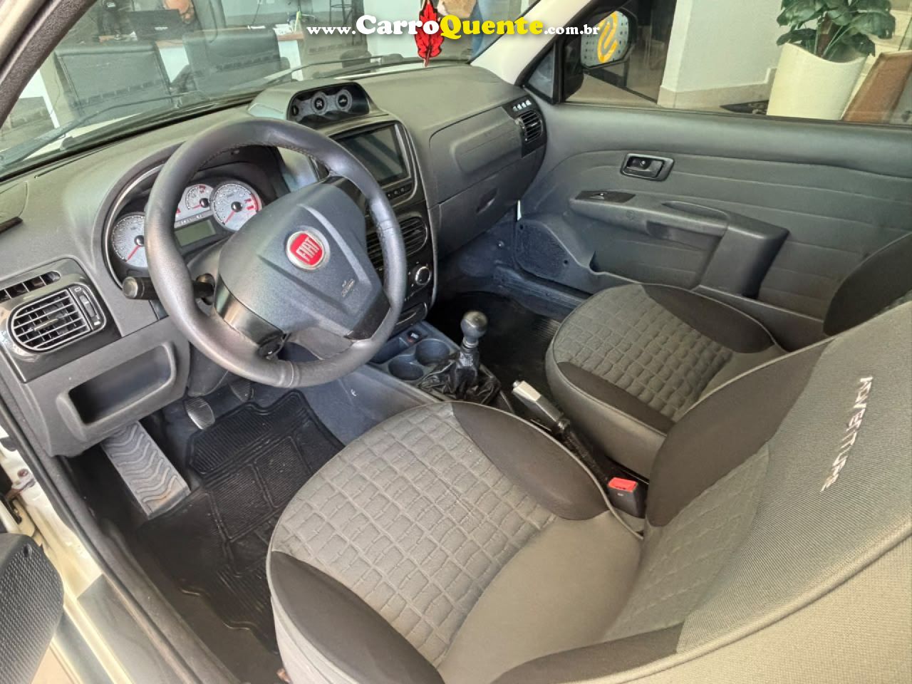FIAT   STRADA ADVENTURE1.8 1.8 LOCKER FLEX CD   BRANCO 2013 1.8 FLEX - Loja