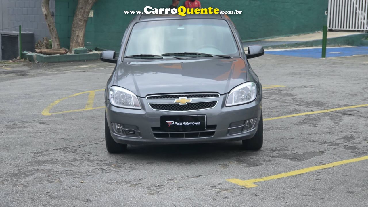 CHEVROLET   PRISMA  SED. MAXX LT 1.4 8V ECONOF. 4P   CINZA 2012 1.4 FLEX - Loja
