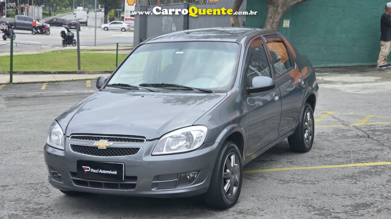 CHEVROLET   PRISMA  SED. MAXX LT 1.4 8V ECONOF. 4P   CINZA 2012 1.4 FLEX - Loja