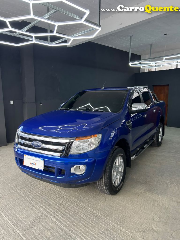 FORD   RANGER XLT 3.2 20V 4X4 CD DIESEL AUT.   AZUL 2013 3.2 DIESEL - Loja