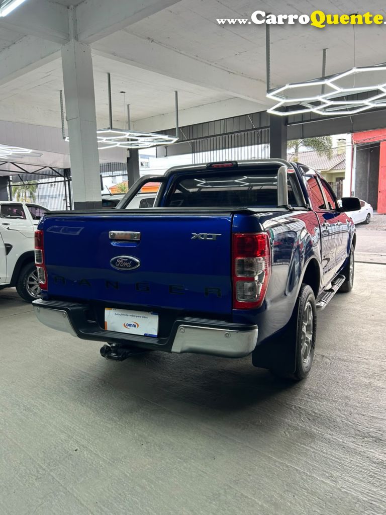 FORD   RANGER XLT 3.2 20V 4X4 CD DIESEL AUT.   AZUL 2013 3.2 DIESEL - Loja
