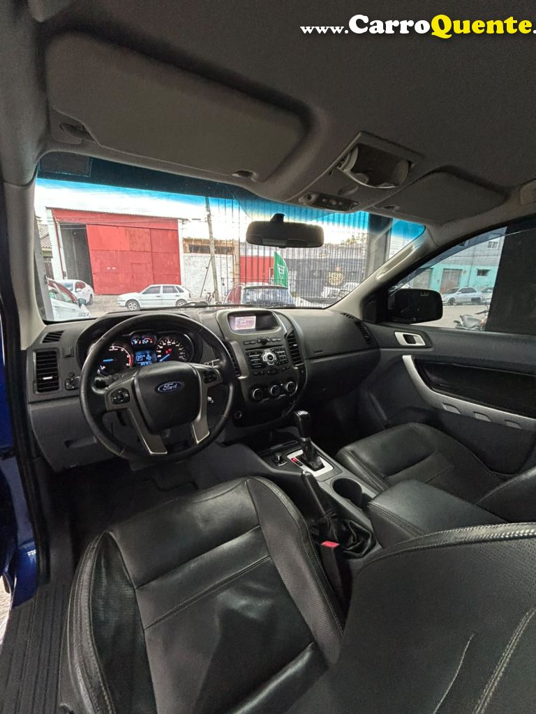 FORD   RANGER XLT 3.2 20V 4X4 CD DIESEL AUT.   AZUL 2013 3.2 DIESEL - Loja