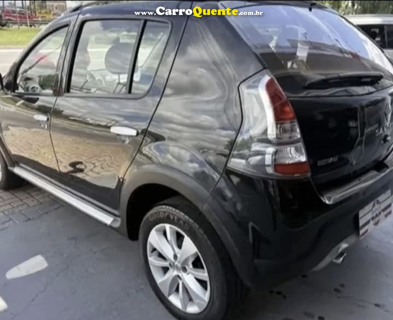 RENAULT   SANDERO STEPWAY HI-FLEX 1.6 16V 5P   PRETO 2013 1.6 FLEX - Loja