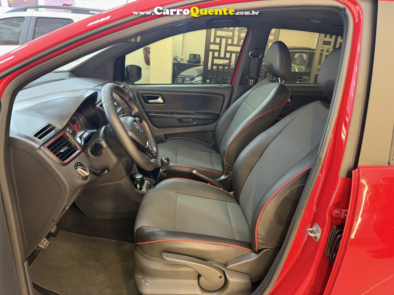 VOLKSWAGEN   FOX ROCK IN RIO 1.6 MI TOTAL FLEX 8V 5P   VERMELHO 2016 1.6 FLEX - Loja