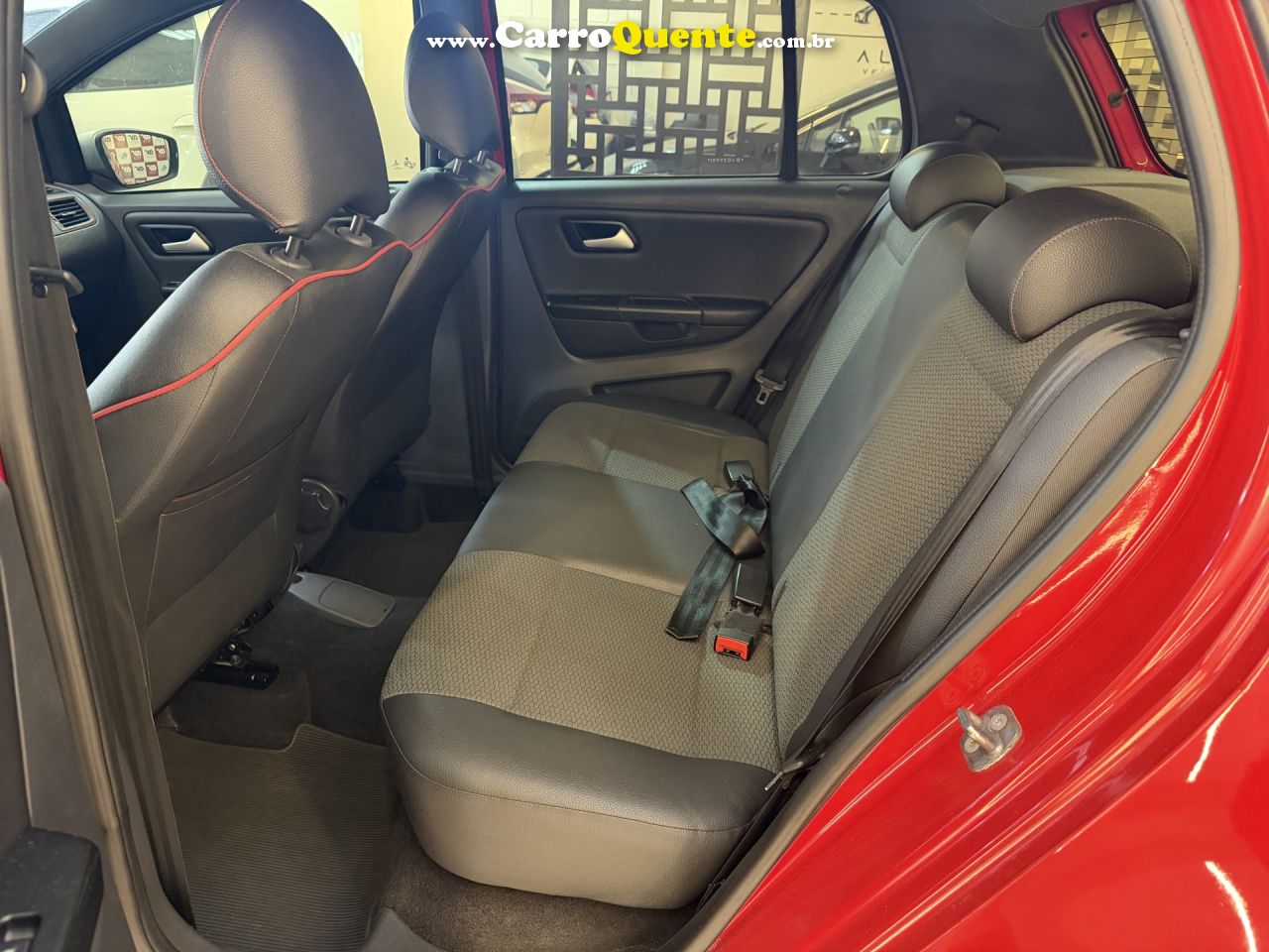 VOLKSWAGEN   FOX ROCK IN RIO 1.6 MI TOTAL FLEX 8V 5P   VERMELHO 2016 1.6 FLEX - Loja