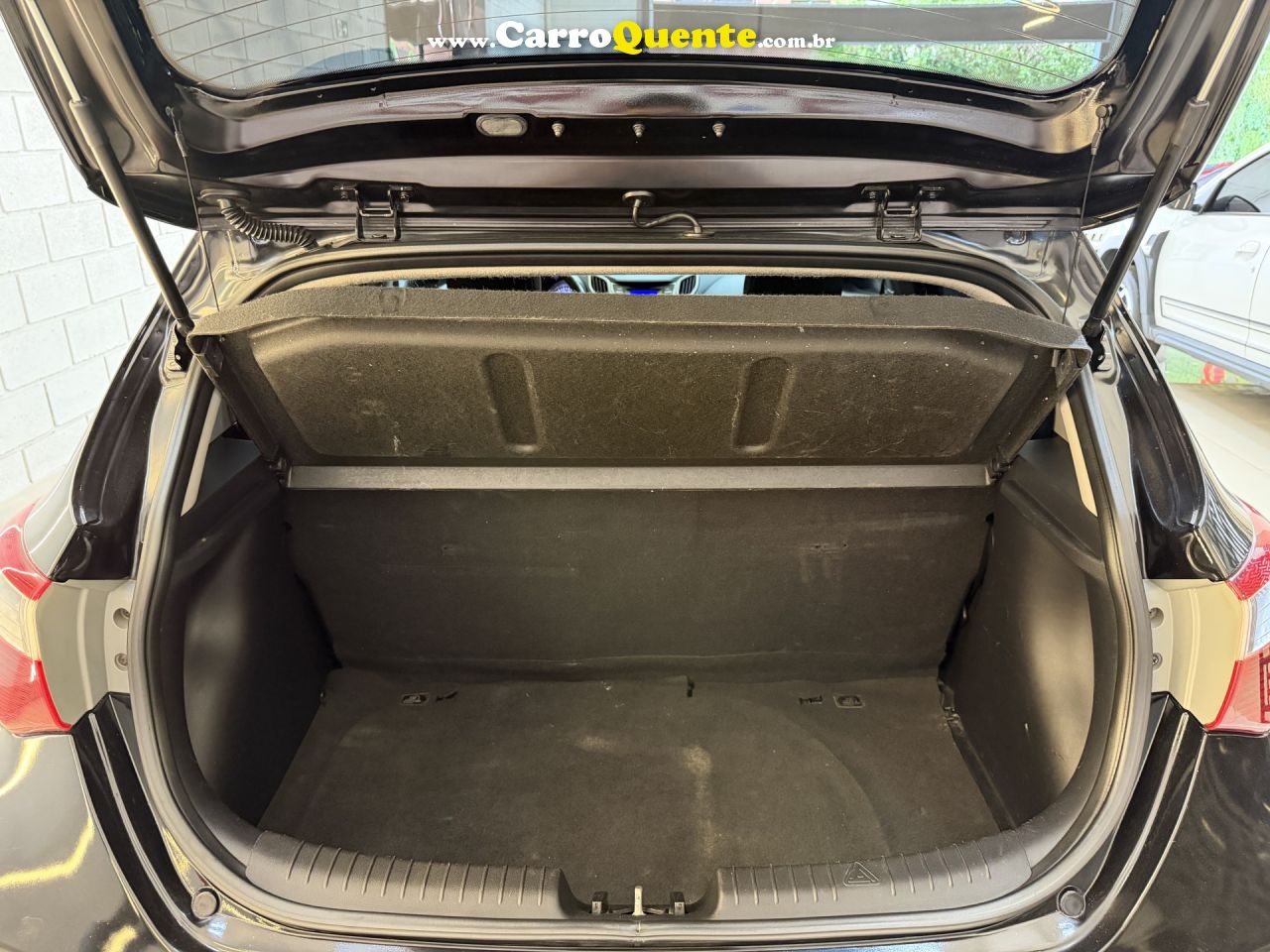 HYUNDAI   HB20 COMF.C.PLUSC.STYLE 1.0 FLEX 12V   PRETO 2013 1.0 FLEX - Loja