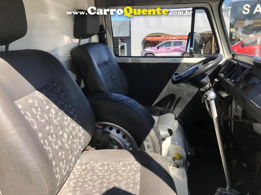 Volkswagen KOMBI 1.4 MI FURGÃO 8V FLEX 3P MANUAL - Loja