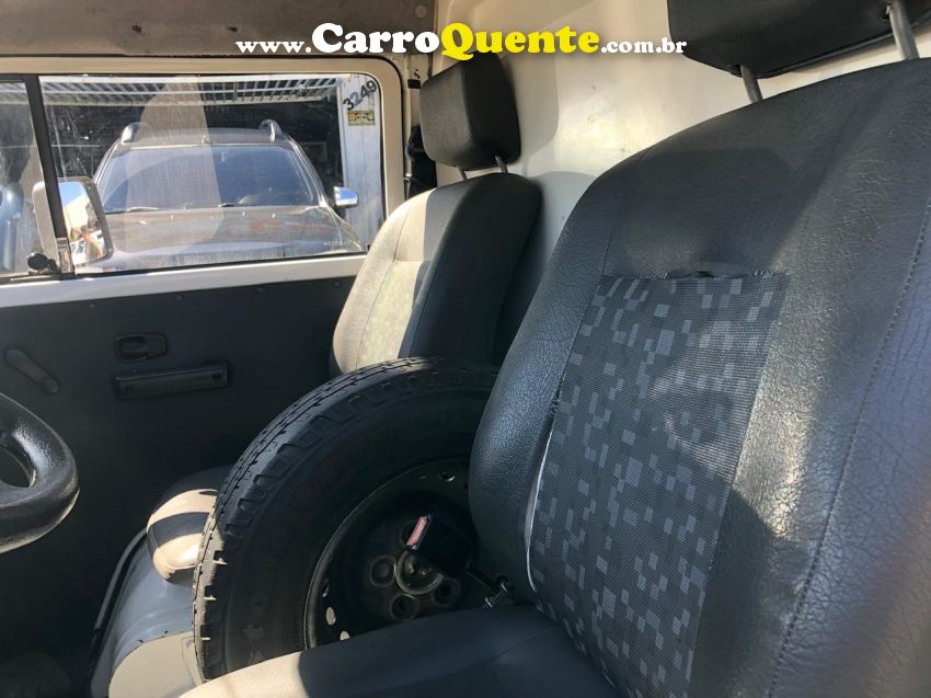 Volkswagen KOMBI 1.4 MI FURGÃO 8V FLEX 3P MANUAL - Loja