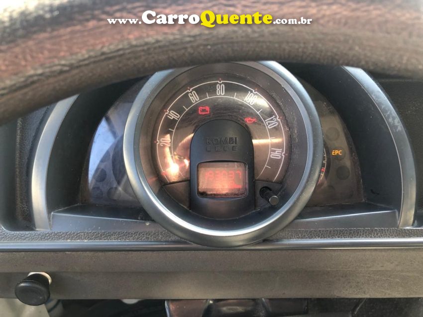 Volkswagen KOMBI 1.4 MI FURGÃO 8V FLEX 3P MANUAL - Loja