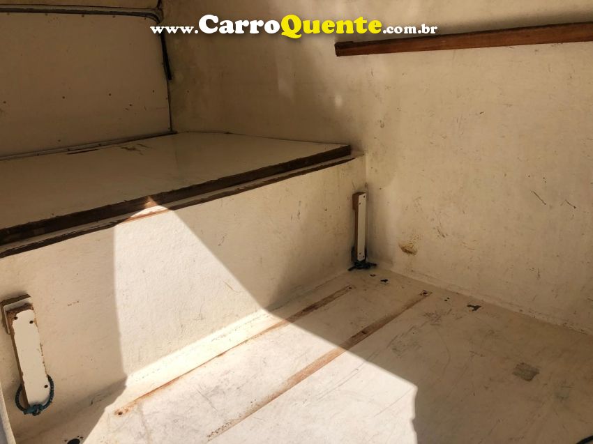 Volkswagen KOMBI 1.4 MI FURGÃO 8V FLEX 3P MANUAL - Loja
