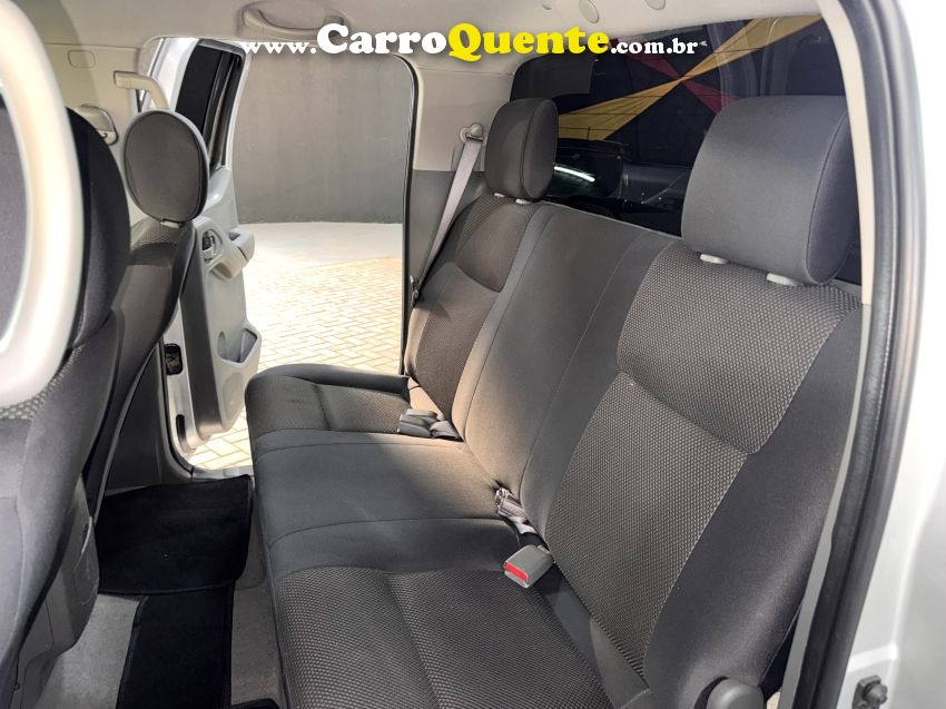 Nissan FRONTIER 2.5 XE 4X4 CD TURBO ELETRONIC DIESEL 4P MANUAL - Loja