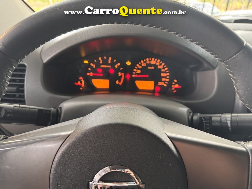Nissan FRONTIER 2.5 XE 4X4 CD TURBO ELETRONIC DIESEL 4P MANUAL - Loja