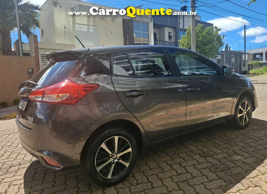 Toyota YARIS 1.5 16V FLEX XS CONNECT MULTIDRIVE - Loja
