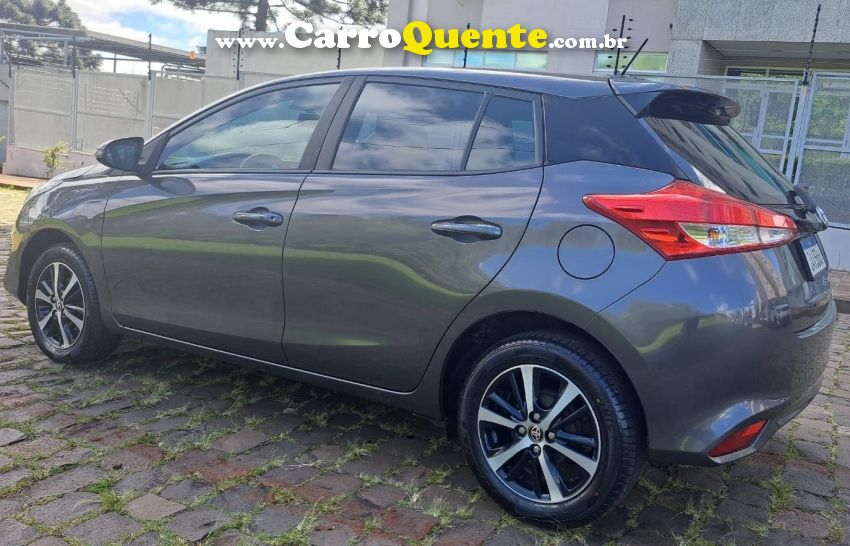 Toyota YARIS 1.5 16V FLEX XS CONNECT MULTIDRIVE - Loja