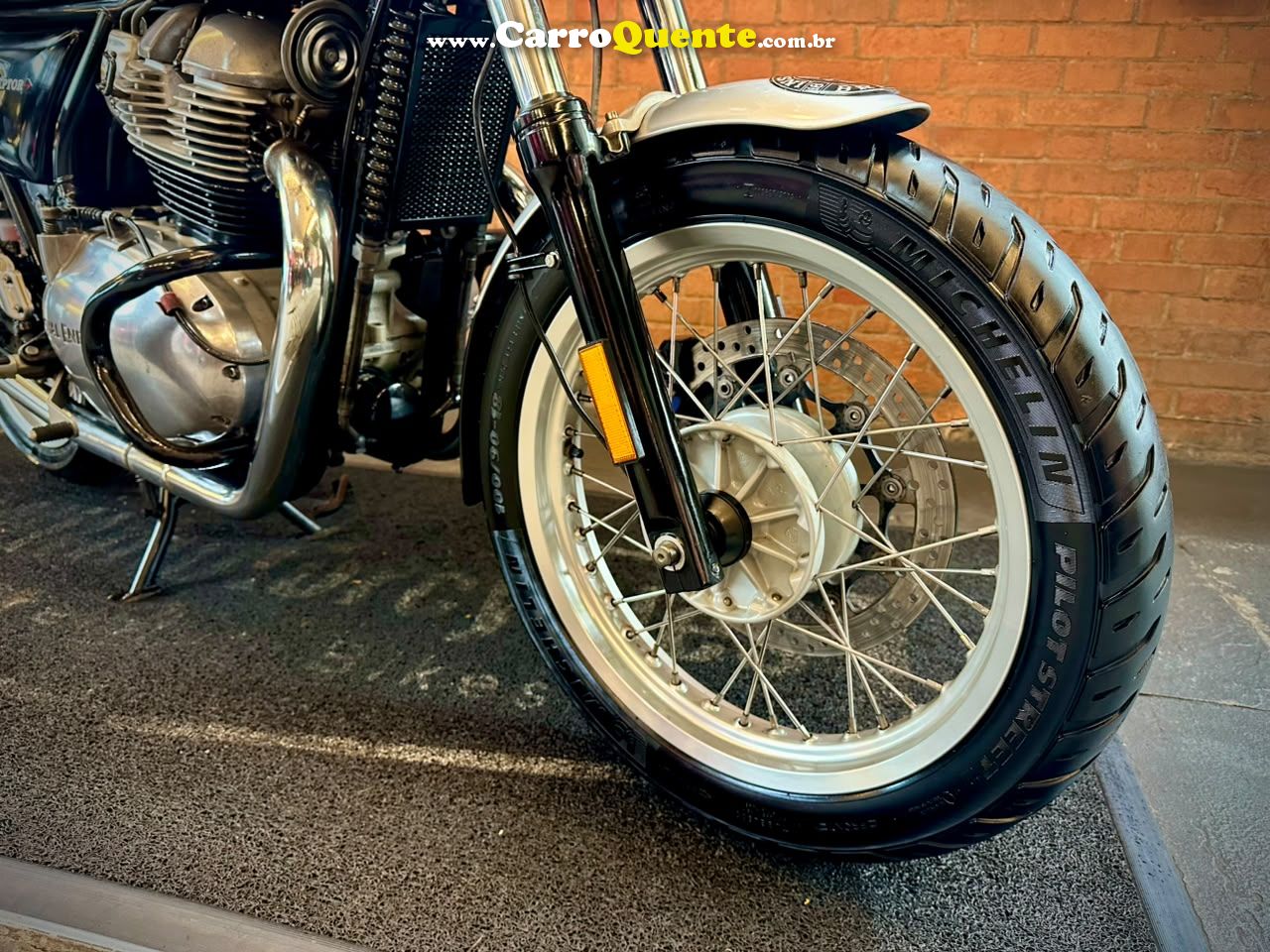 ROYAL ENFIELD INTERCEPTOR 2021 - Loja
